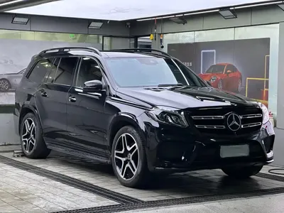 Mercedes-Benz GLS 2018, 230000 км, за 258000 CNY