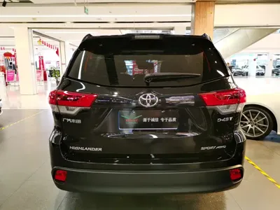 Toyota Highlander 2021, 55000 км, за 168000 CNY - фото 4