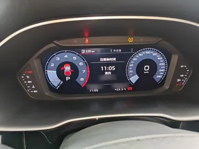 Audi Q3 2020, 96400 км, за 79000 CNY