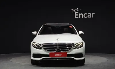 Mercedes-Benz E-Class 2017, 65063 км, за 27000000 KRW