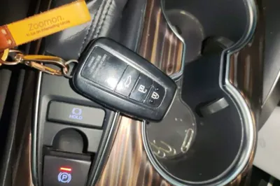 Toyota Camry 2018, 75300 км, за 75220.98 CNY - фото 9