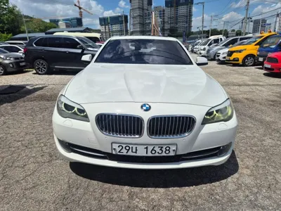 BMW 5-Series · 2012 год