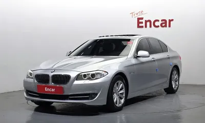 BMW 5-Series · 2012 год