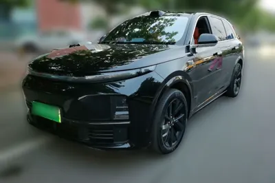 Li Auto L7 · 2023 год
