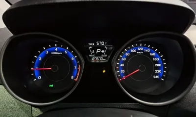 Hyundai Avante 2015, 127570 км, за 4500000 KRW - фото 8