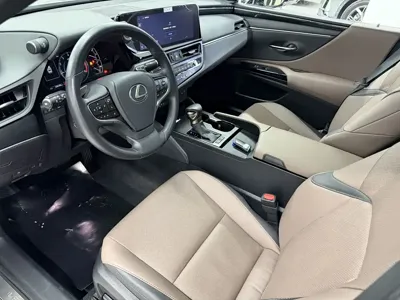 Lexus ES 2024, 24000 км, за 191800 CNY - фото 13