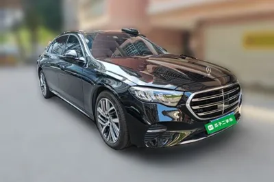 Mercedes-Benz E-Class 2025, 5700 км, за 364507.11 CNY