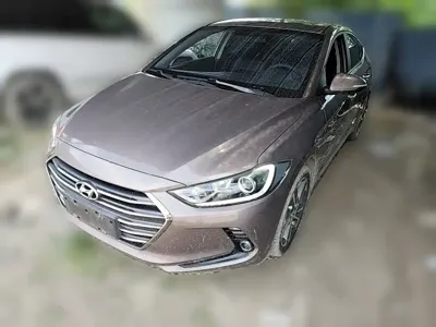 Hyundai Elantra · 2016 год