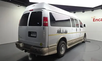Chevrolet Express Van 2010, 56222 км, за 16000000 KRW