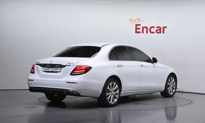 Mercedes-Benz E-Class 2017, 256847 км, за 15500000 KRW