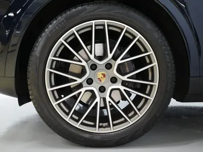 Porsche Cayenne 2022, 16250 км, за 100000000 KRW - фото 5