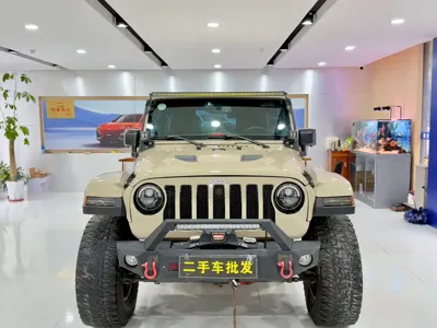 Jeep Wrangler 2016, 120000 км, за 96800 CNY