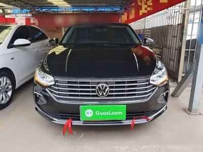 Volkswagen Lavida 2023, 60500 км, за 61000 CNY