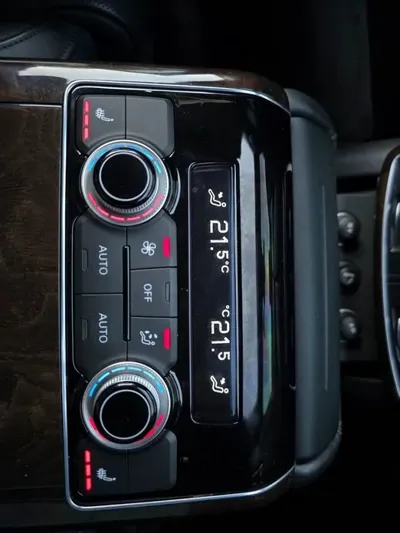 Audi A8 2015, 132500 км, за 18900000 KRW - фото 14