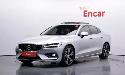 Volvo S60 · 2021 год