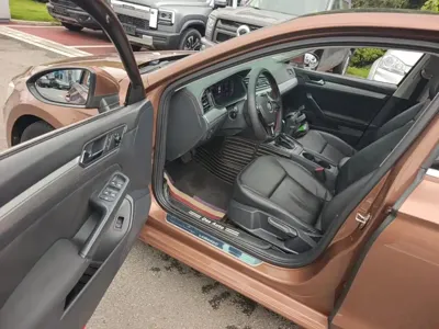 Volkswagen Lamando 2017, 113600 км, за 40900 CNY - фото 16