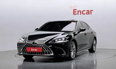 Lexus ES · 2026 год