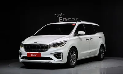 Kia Canival · 2019 год