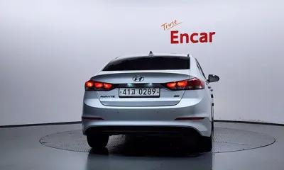 Hyundai Avante 2017, 170284 км, за 6190000 KRW