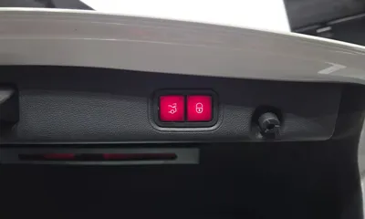 Mercedes-Benz E-Class 2020, 48997 км, за 26500000 KRW - фото 20