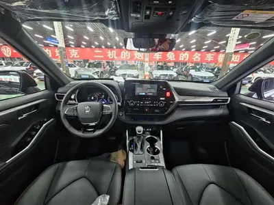Toyota Crown Kluger 2025, 100 км, за 265800 CNY - фото 13
