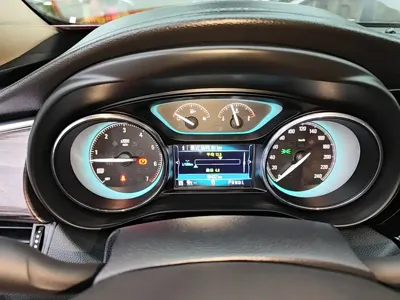 Buick Envision Plus 2016, 50400 км, за 45100 CNY - фото 12