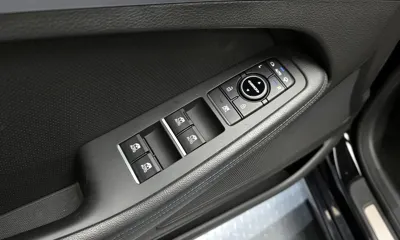 Hyundai Genesis 2015, 118064 км, за 13500000 KRW - фото 18