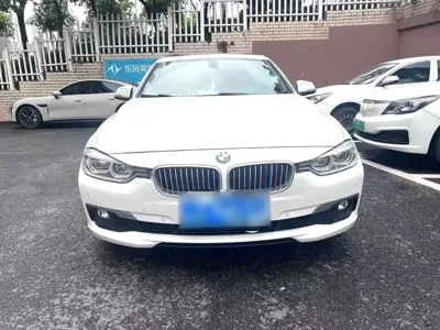 BMW 3 Series 2019, 138900 км, за 76800 CNY