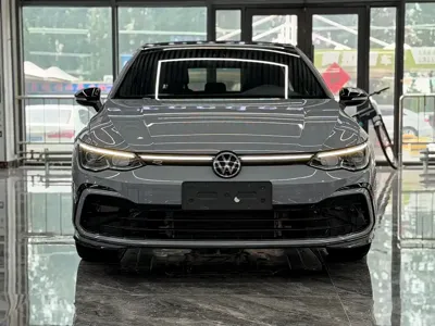 Volkswagen Golf 2022, 55000 км, за 132800 CNY