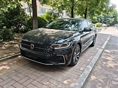 Volkswagen Passat · 2022 год