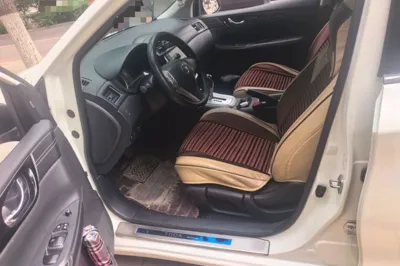 Nissan Tiida 2016, 67600 км, за 40937.37 CNY - фото 16