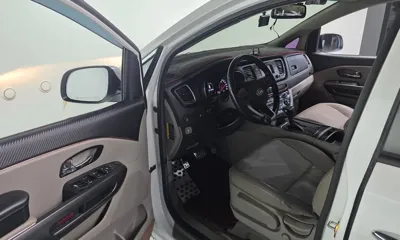Kia Canival 2018, 111322 км, за 9450000 KRW - фото 10