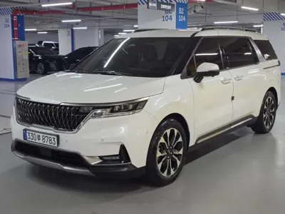 Kia Canival · 2023 год