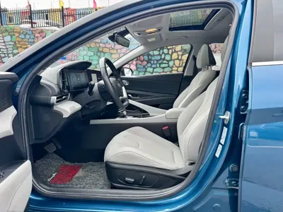 Hyundai Elantra 2021, 32700 км, за 59800 CNY