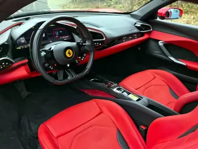 Ferrari 296 2024, 7000 км, за 3200000 CNY - фото 4