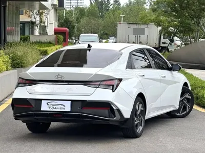 Hyundai Elantra 2023, 30000 км, за 89800 CNY - фото 11