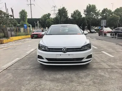 Volkswagen Polo 2022, 32000 км, за 56000 CNY