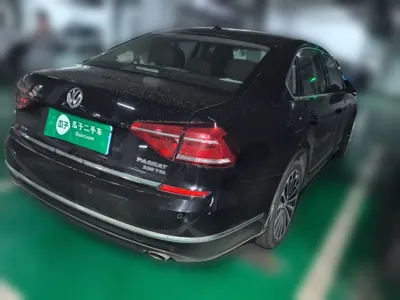 Volkswagen Passat 2016, 120500 км, за 63628.17 CNY