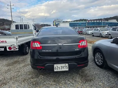 Ford Taurus 2011, 135362 км, за 2500000 KRW