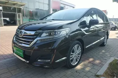 Honda Elysion · 2016 год