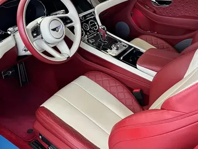 Bentley Continental 2022, 13000 км, за 2599000 CNY - фото 6
