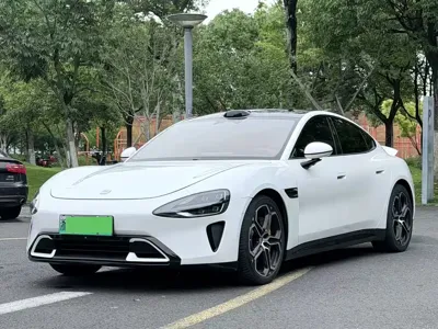 Xiaomi SU7 · 2025 год