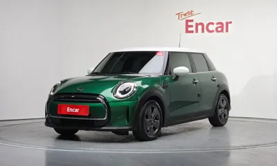 MINI Cooper · 2022 год