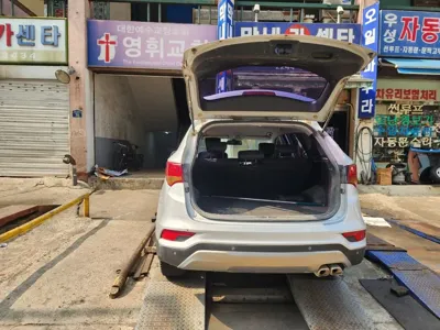 Hyundai Santafe 2017, 255241 км, за 9990000 KRW