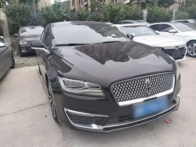 Lincoln MKZ 2019, 82000 км, за 78200 CNY