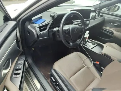 Lexus ES 2022, 77000 км, за 213900 CNY - фото 14