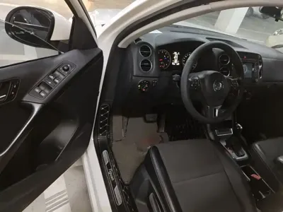 Volkswagen Tiguan 2016, 73300 км, за 35100 CNY - фото 16