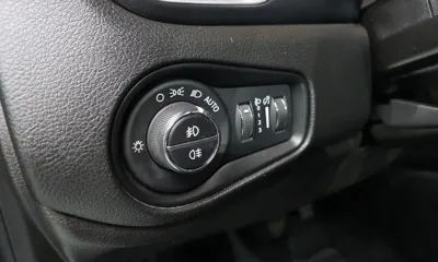 Jeep Renegade 2018, 94233 км, за 9500000 KRW - фото 12