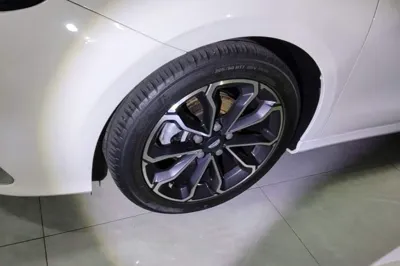 Geely Auto Binray 2021, 38800 км, за 62276.2 CNY - фото 8