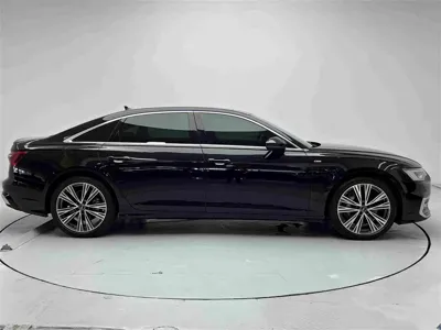Audi A6L 2024, 45000 км, за 308800 CNY - фото 18